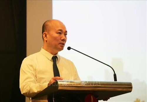 越南工贸部贸易促进局局长武伯富发表讲话。图自越通社