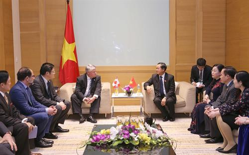 双方会见场景。（图片来源：越通社）