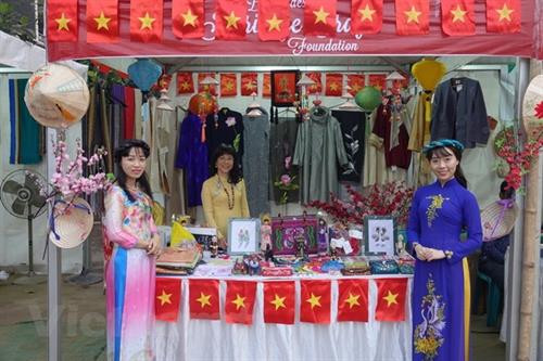 越南展位。图自越通社