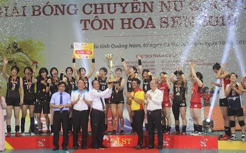 2019越南莲花彩钢顶VTV杯国际女子排球锦标赛落幕:日本NEC队夺冠。图自https://nhandan.com.vn 2019越南莲花彩钢顶VTV杯国际女子排球锦标赛落幕:日本NEC队夺冠。图自https://nhandan.com.vn