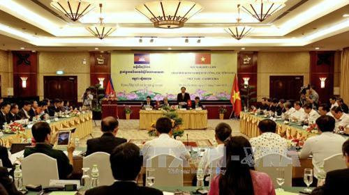 越柬两国边境省份宗教工作经验交流会场景。（图片来源：越通社）