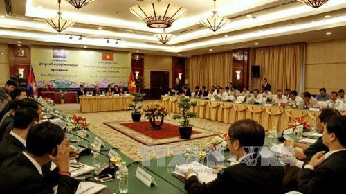 越柬两国边境省份宗教工作经验交流会场景。（图片来源：越通社）