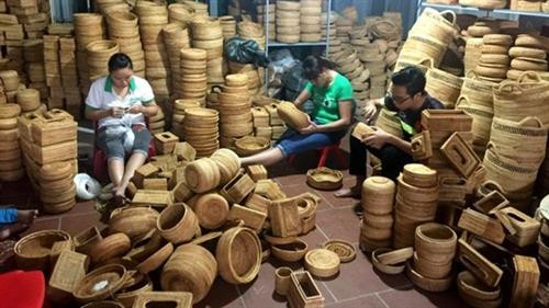 富荣手工艺村的产品。图自因特网 富荣手工艺村的产品。图自因特网