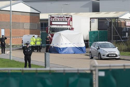 英国货车39人死亡案事发现场。图自越通社