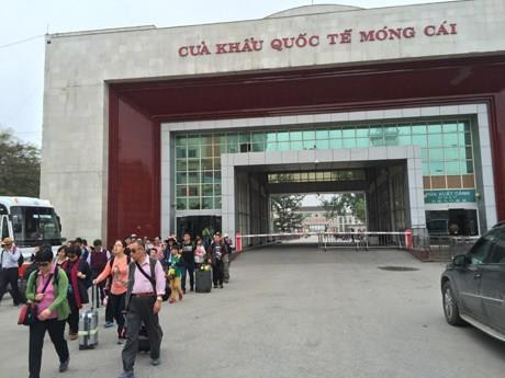 芒街口岸。（图片来源：越通社）