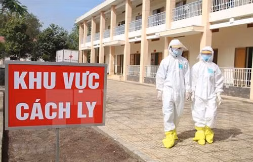 资料图：越南不仅对出现症状者还对与患者接触的所有人员（即使未出现症状）以及入境人员进行隔离。
