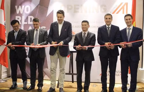 澳大利亚驻胡志明市大使馆商务代表处正式挂牌成立。图自越通社