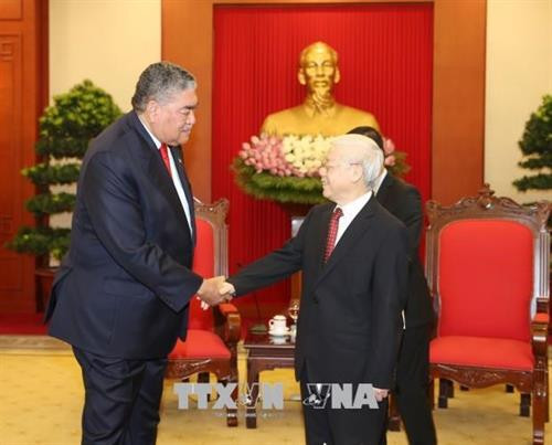 越共中央总书记阮富仲会见多米尼加左派团结运动党秘书长兼融入政策部长米格尔·梅希亚。越通社记者 智勇 摄