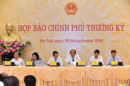 越南政府8月份例行新闻发布会在河内举行。图自互联网