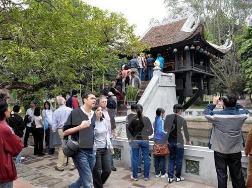 来河内旅游的游客。（图片来源：越通社）