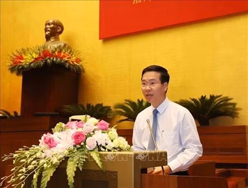 越共中央政治局委员、中央书记处书记、中央宣教部部长武文赏在会议赏发表讲话。图自越通社 越共中央政治局委员、中央书记处书记、中央宣教部部长武文赏在会议赏发表讲话。图自越通社