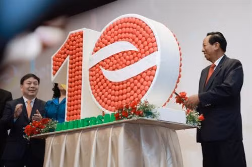 Metfone在柬埔寨举行成立10周年纪念活动。图自因特网 Metfone在柬埔寨举行成立10周年纪念活动。图自因特网