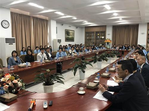 座谈会场景。图自互联网