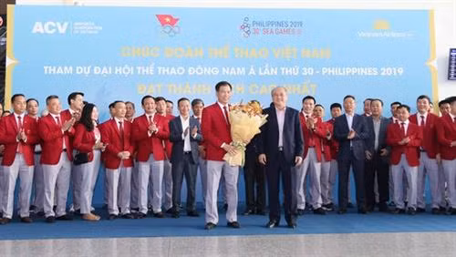 越南体育代表团今日启程前往菲律宾。图自tuoitre.vn