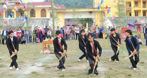 和平省蒙族同胞独具特色的求福节。（图片来源：越通社）