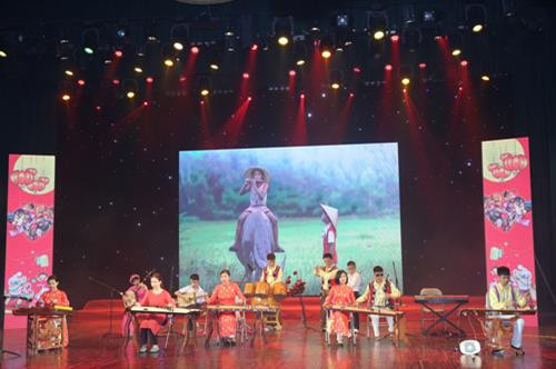 2017年“同感与慈爱”文艺晚会上的节目。（图片来源：因特网）