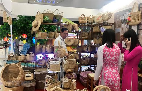 附图:越南手工艺品对瑞典出口。图自越通社 附图:越南手工艺品对瑞典出口。图自越通社