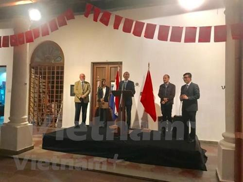 邓春勇大使在活动上致开幕辞。图自越通社