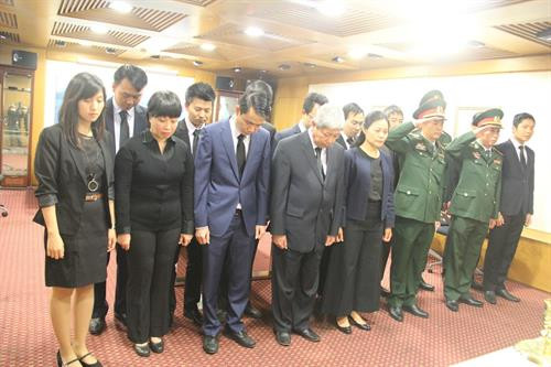 世界多国隆重举行前总理潘文凯吊唁仪式 ảnh 3