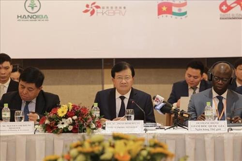 越南政府副总理郑廷勇在会上发表指导性讲话。图自越通社