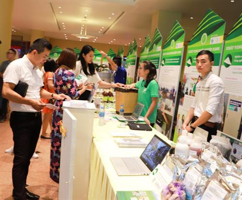 “绿色创业渴望”展。图自http://vovworld.vn