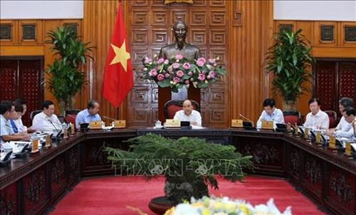 越南政府总理阮春福主持召开政府常务委员会会议。图自越通社