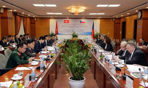 越南与捷克政府间经济合作联合委员会第六次会议场景。越通社记者 陈越 摄