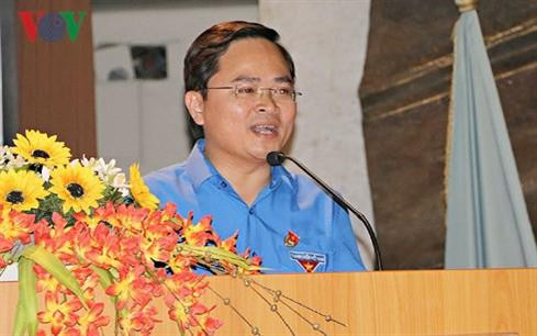 胡志明共青团中央书记处常务书记阮英俊发表讲话。图自越南之声