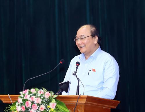 阮春福发表讲话 图自越通社