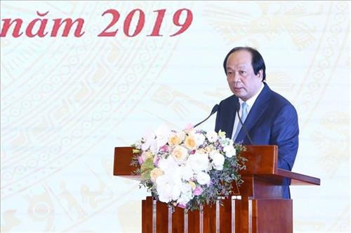 政府办公室主任梅进勇发表讲话 图自越通社