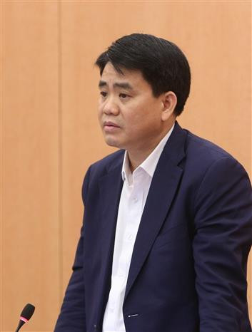 河内市人民委员会主席阮德钟在会上发言。图自越通社