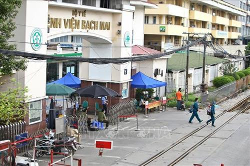 河内市委将为白梅医院新冠肺炎疫情防控工作提供最大限度的援助。图自越通社