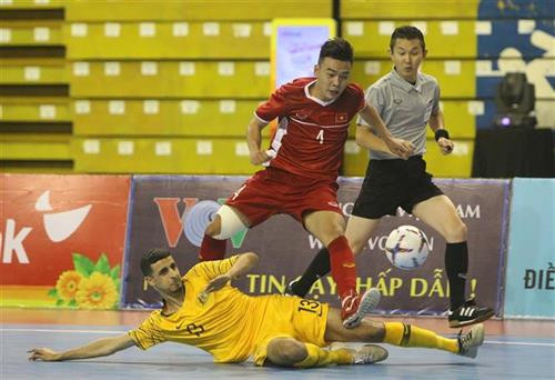 越南队以2比0击败了澳大利亚队。图自越通社