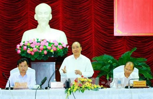 越南政府总理阮春福发表讲话。（图片来源：越通社）