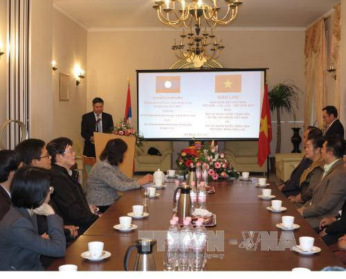 越老两国驻德国大使馆举行交流会 庆祝越老建交55周年。（图片来源：越通社）
