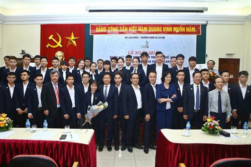 越南代表团出征第12届东盟职业技术比赛。图自越通社