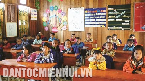 南陵半寄宿制学校已得到投资提高基础设施质量，学生们吃住问题得到关注，学校已真正成为他们第二个家。