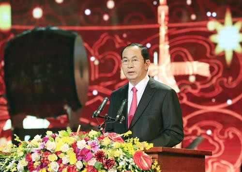 国家主席陈大光在活动上发表讲话。（图片来源：越通社）