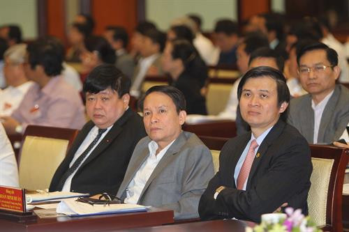 参加会议的各位代表。（图片来源：越通社）