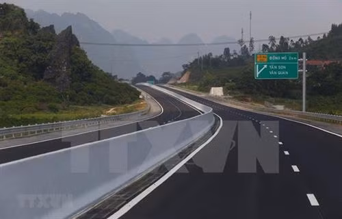 北江凉山高速公路。图自越通社 北江凉山高速公路。图自越通社