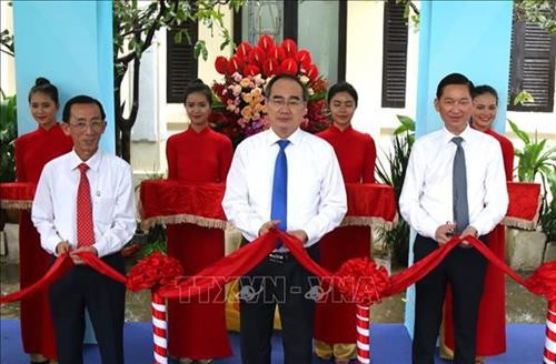 胡志明市经济社会形势预测模拟中心落成典礼。图自越通社