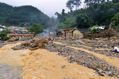 资料图：越南北部多地洪水和山体滑坡灾情加重。 图自越通社