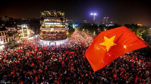 庆祝越南队胜利的精彩场面。（图片来源：越通社）