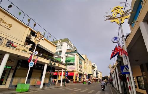 河内市为美朝领导人第二次会晤做好准备。图自越通社 河内市为美朝领导人第二次会晤做好准备。图自越通社