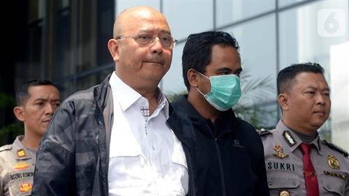 北苏门答腊省棉兰市市长Dzulmi Eldin被指控从市政府各办公室收受贿赂。图自liputan6.com