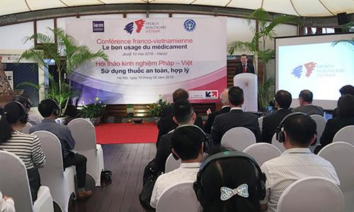 法国驻越大使贝特兰•洛尔道拉里发表讲话。（图片来源于互联网）