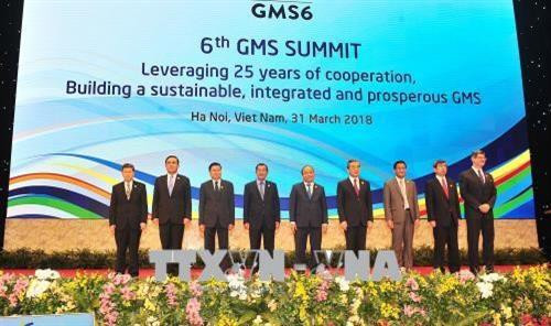 各国领导合影。（图片来源：越通社）