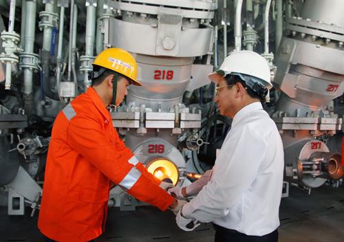 台塑河静钢铁厂二号高炉正式投入试运行。越通社记者 功祥 摄