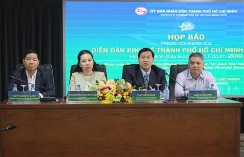 2019年胡志明市经济论坛新闻发布会。图自越通社