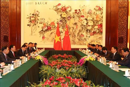 越南政府副总理王廷惠与中国国务院副总理韩正举行会谈。图自越通社